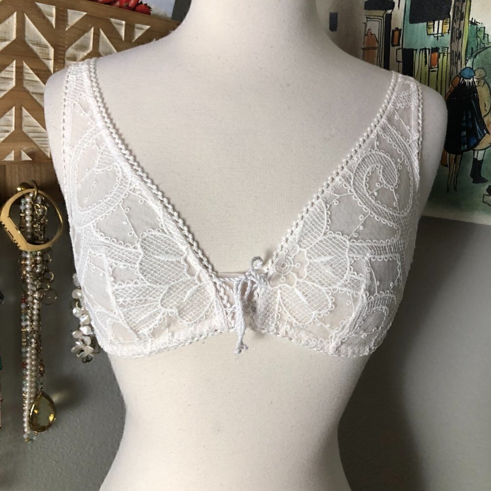 Victoria's Secret Dream Angels Ivory Lace Bralette Womens S Sheer Unlined NWT's